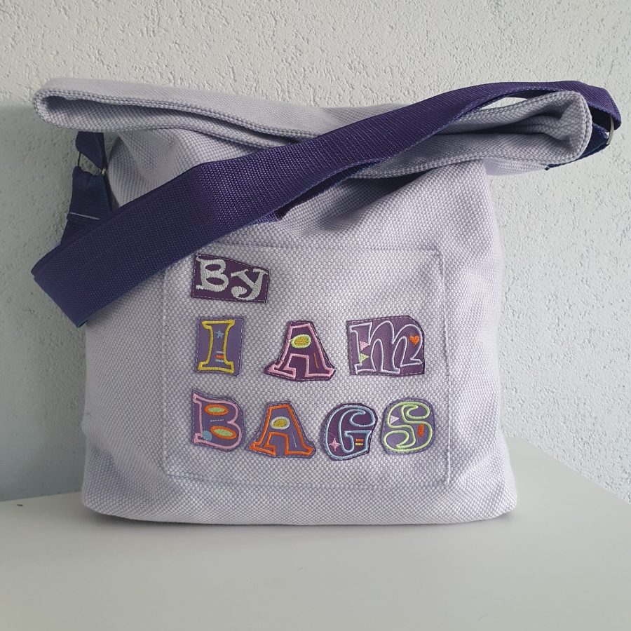 Lila tas